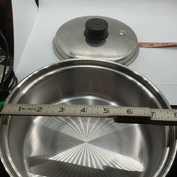 Saladmaster T304S Stainless Steel 2Qt Saucepan with Vapo Seal Lid - Picture 11 of 11